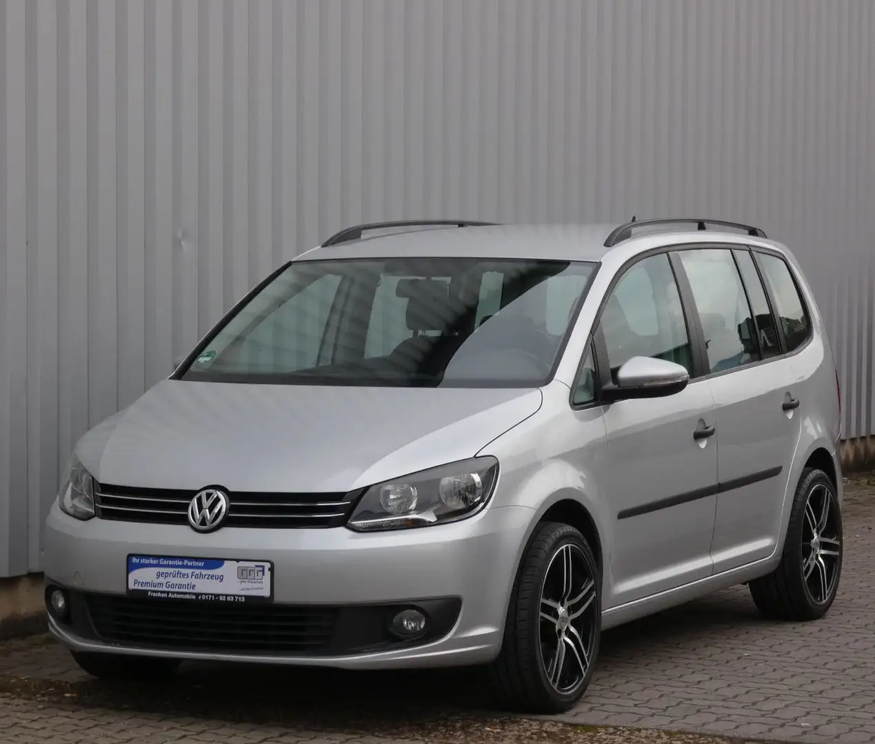 Volkswagen Touran Trendline-Klima-Navi-AHK-PDC-18 Zoll Alu Silber - 1
