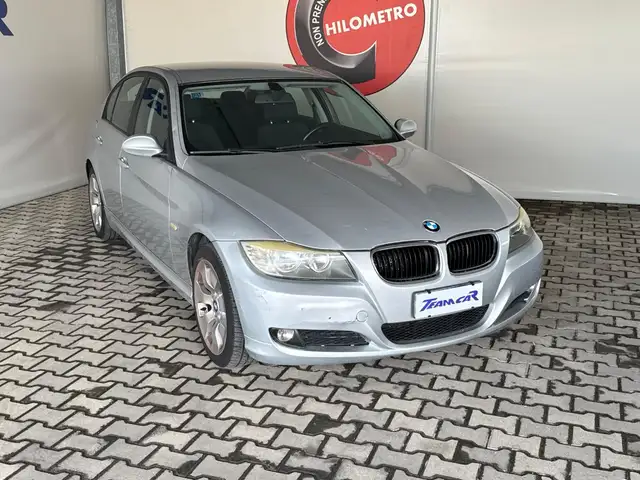 BMW 3 Series view 13