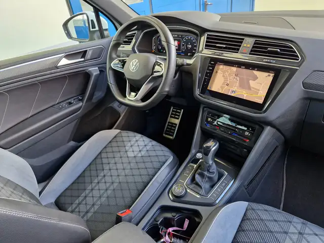Volkswagen Tiguan view 8