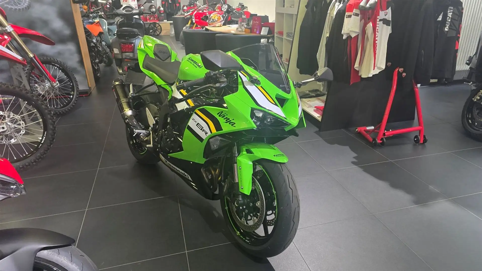 Kawasaki Ninja ZX-6R PERFORMANCE Verde - 1