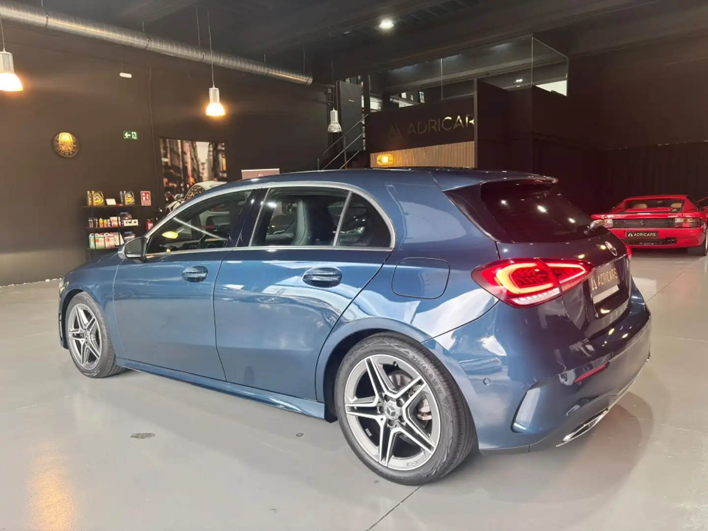 Mercedes-Benz A 180 7G-DCT Azul - 2