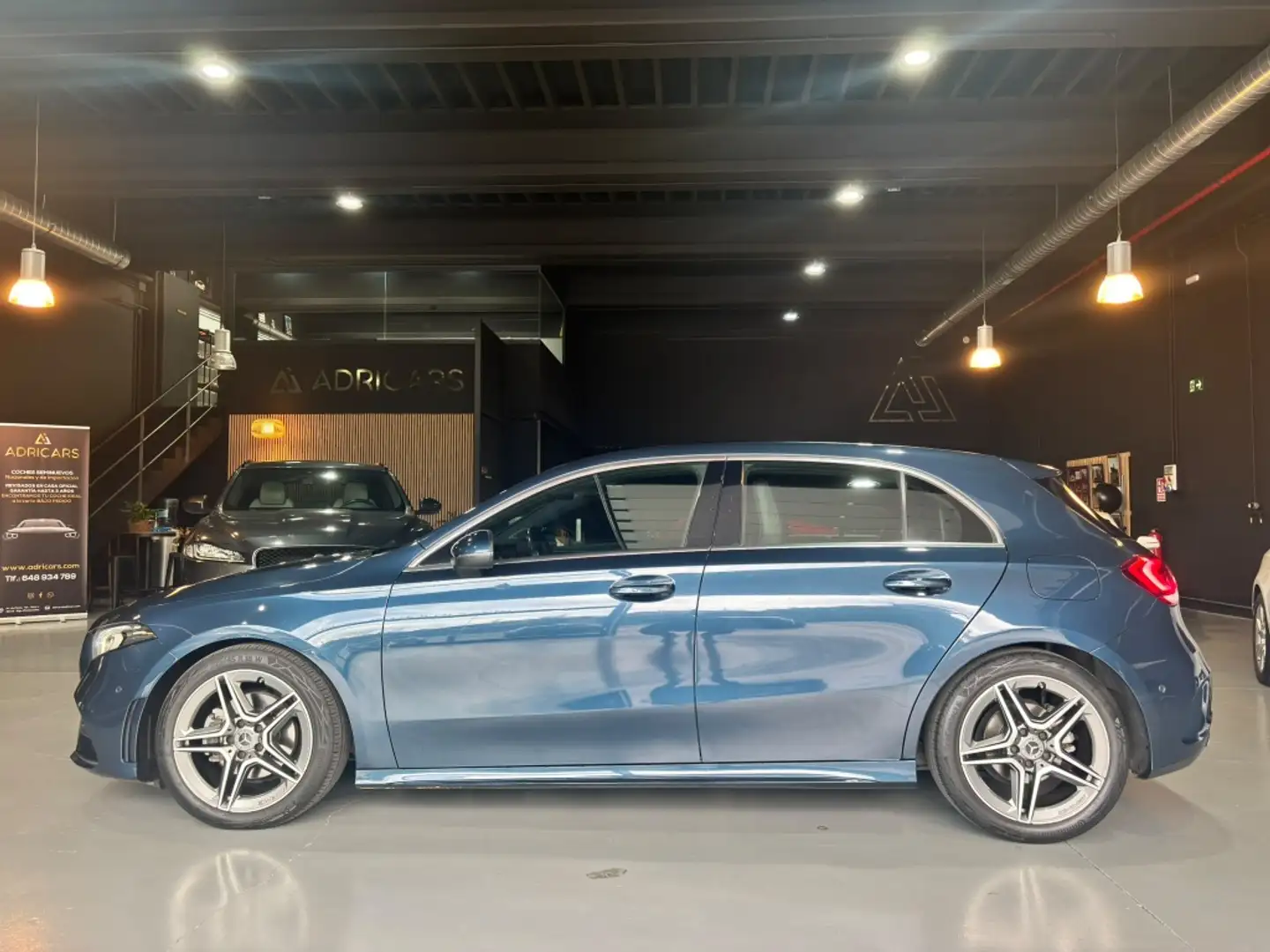 Mercedes-Benz A 180 7G-DCT Azul - 1