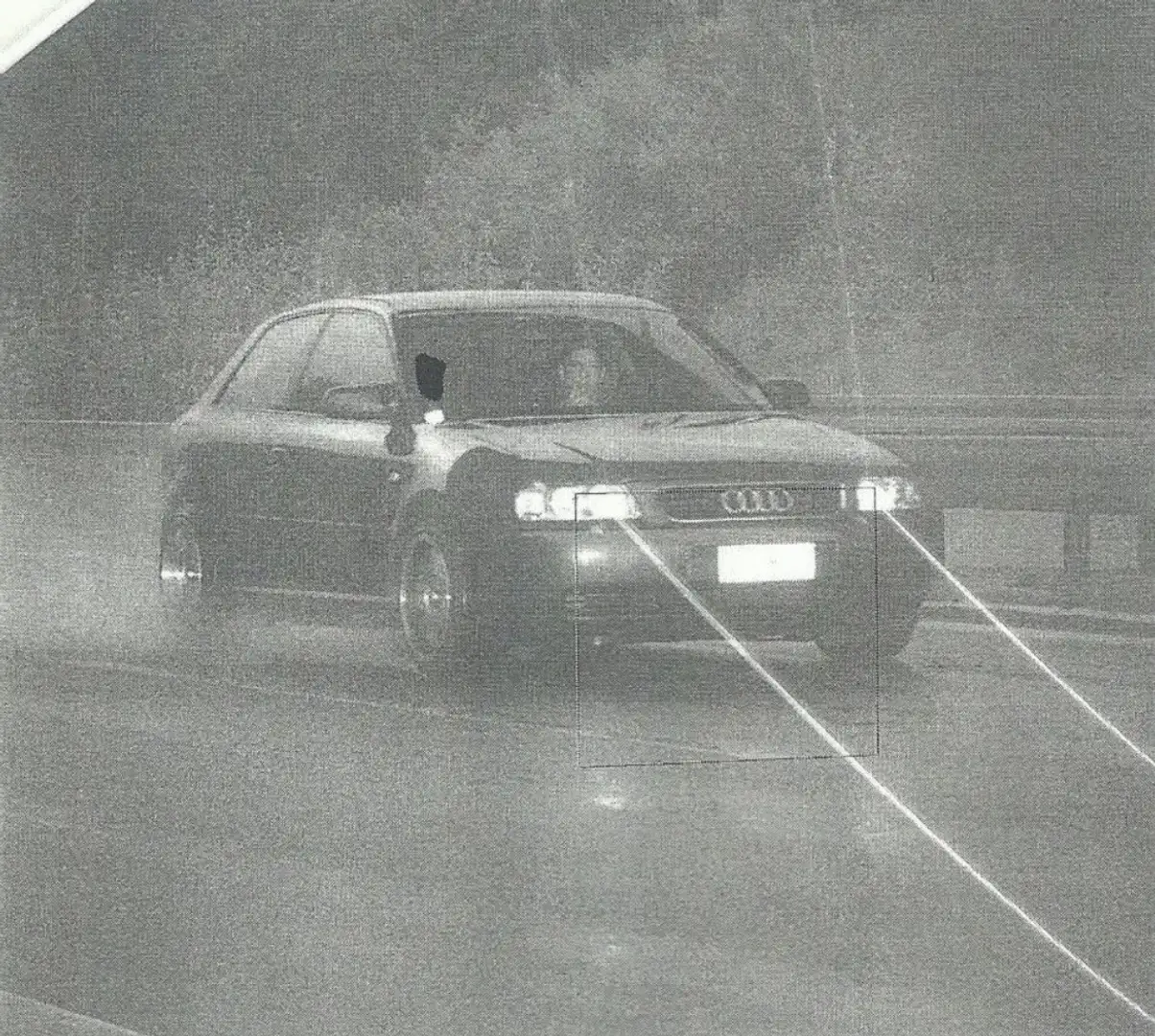 Audi A3 1,8 T 8L Ambiente Grau - 1