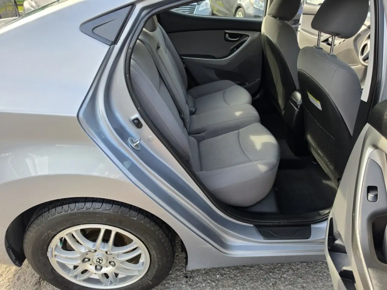 Hyundai ELANTRA снимка Hyundai ELANTRA