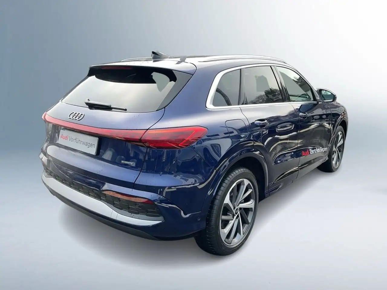 Audi Q5 2.0 TDI quattro AHK*TECH PLUS*MMI PLUS* 7