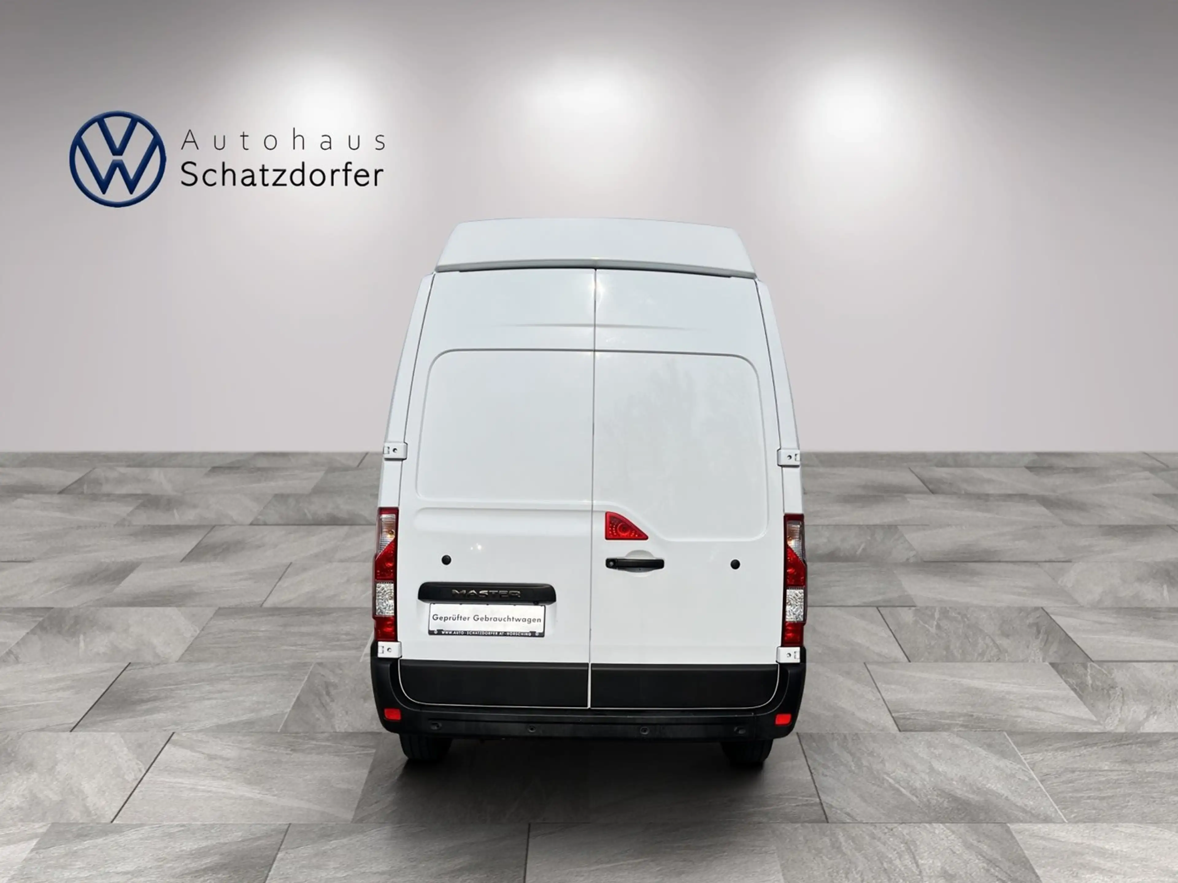 Renault Master L2H3 3,3t dCi 135 — photo 4