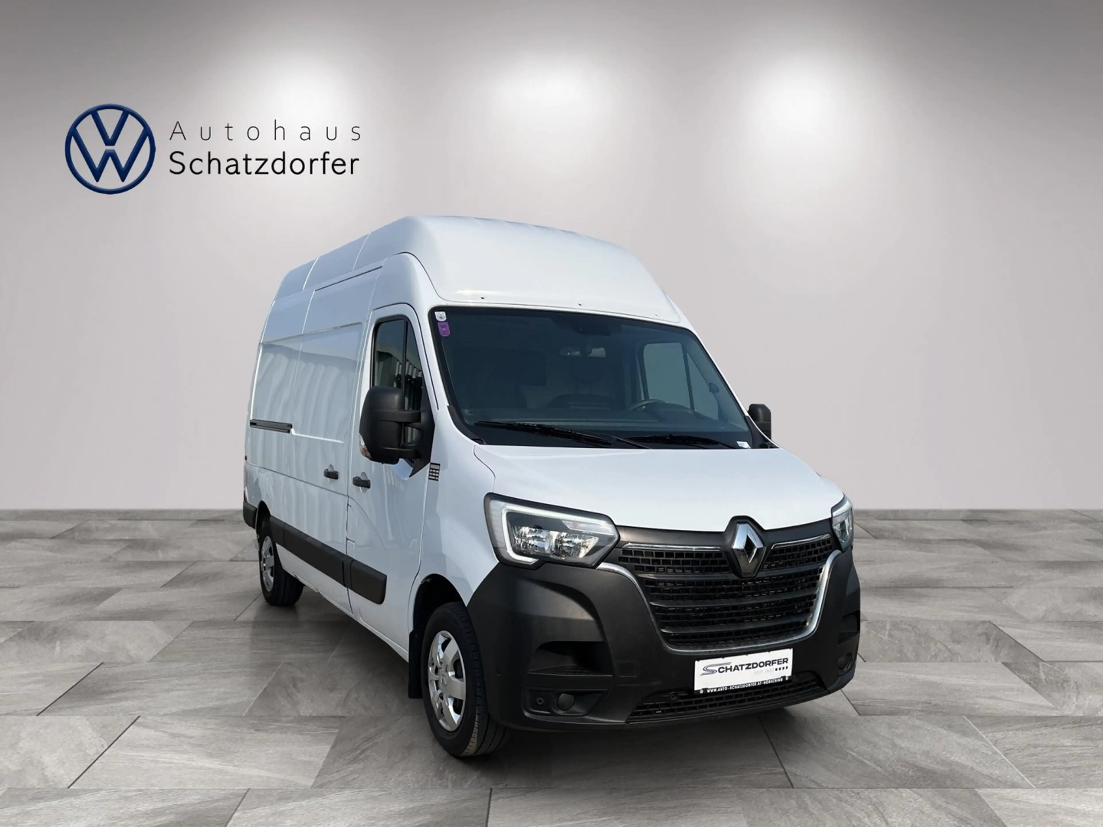 Renault Master L2H3 3,3t dCi 135 — photo 6