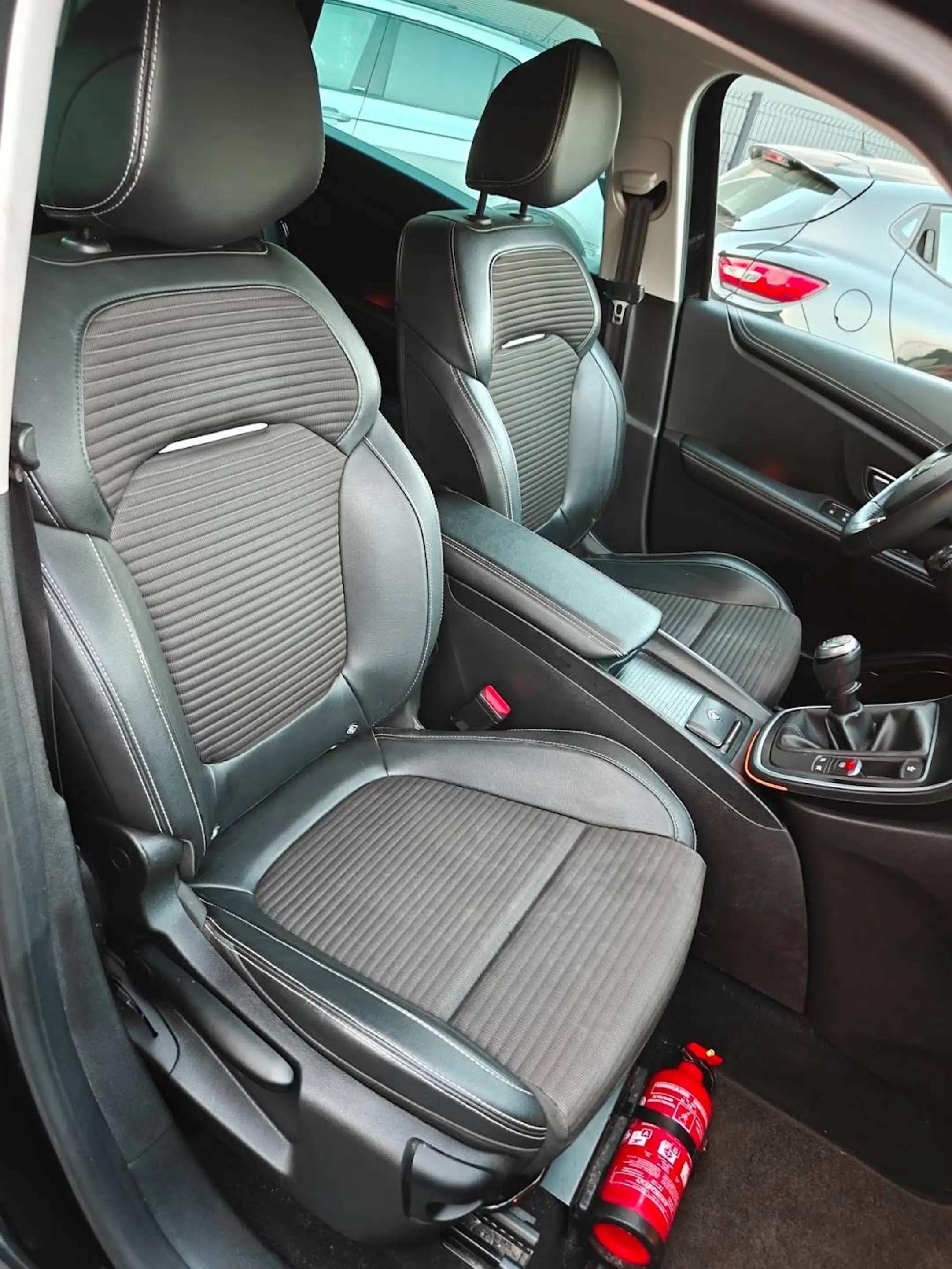 Renault Scenic Scenic 1.33 TCe Intens GPF (EU6.2) — photo 7