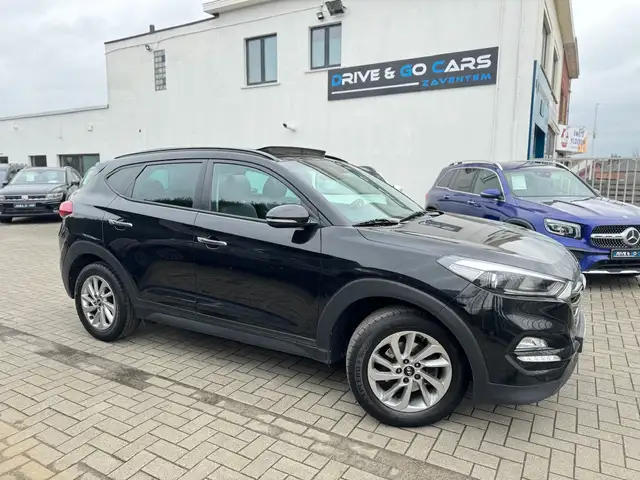 Hyundai TUCSON 1.7 CRDi 2WD Launch Edition - Panoramische dak