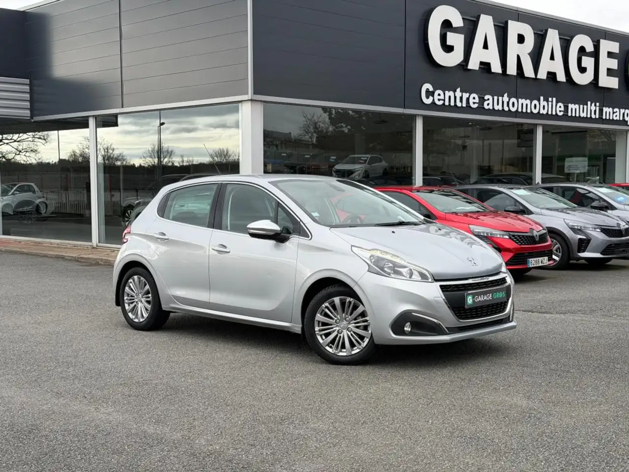 Peugeot 208 1.2 PureTech 82ch BVM5 Allure