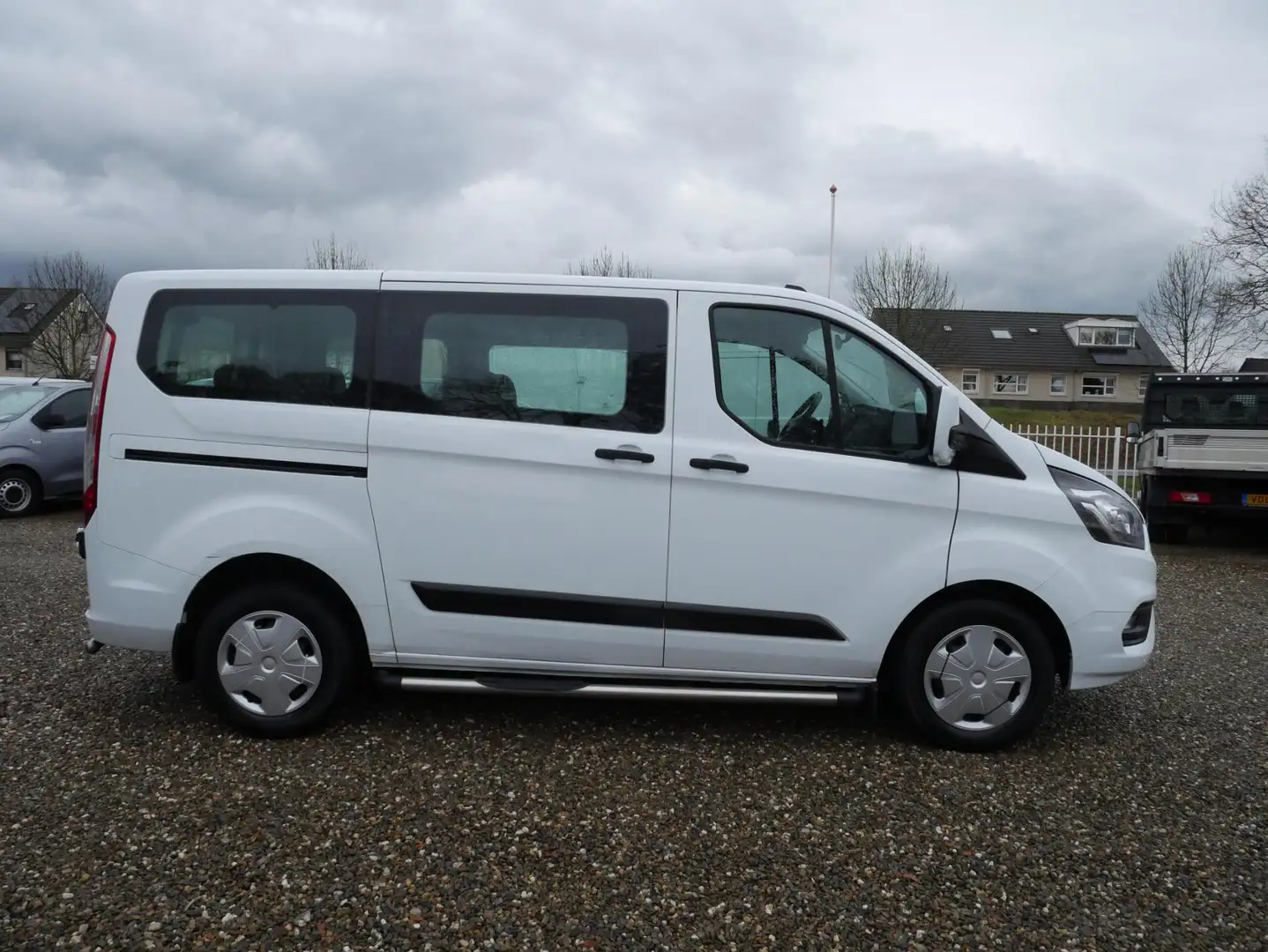 Ford Transit Custom 2.0 TDCI 110PK, L1H1, Airco, Combi-9 Persoons, Mee Weiß - 2