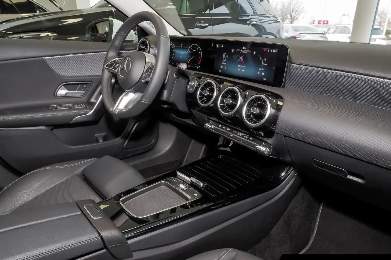 Mercedes-Benz A 180 A 180 Progressive 7G/Kamera/Navi/LED/Totwinkel 7