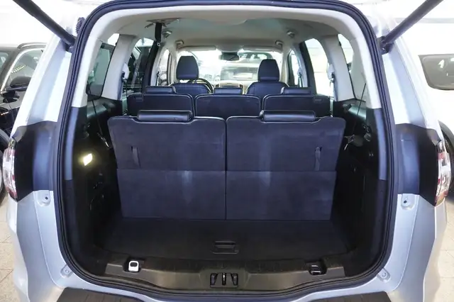 Ford Galaxy view 11