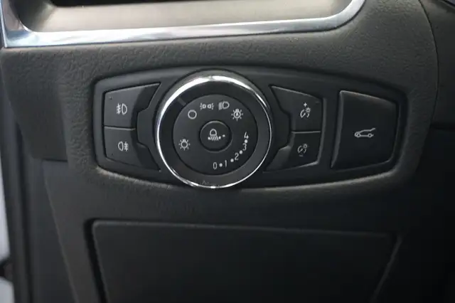 Ford Galaxy view 15