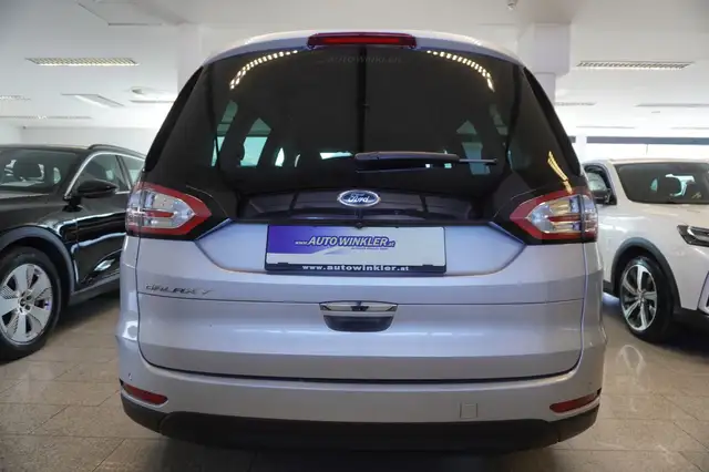 Ford Galaxy view 6