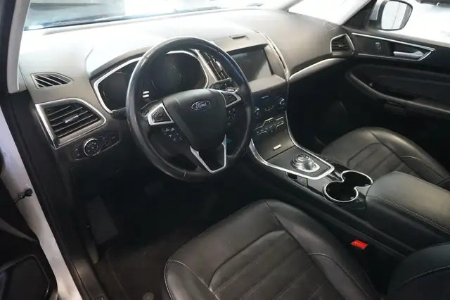 Ford Galaxy view 7