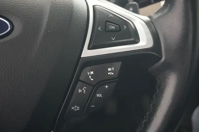 Ford Galaxy view 14