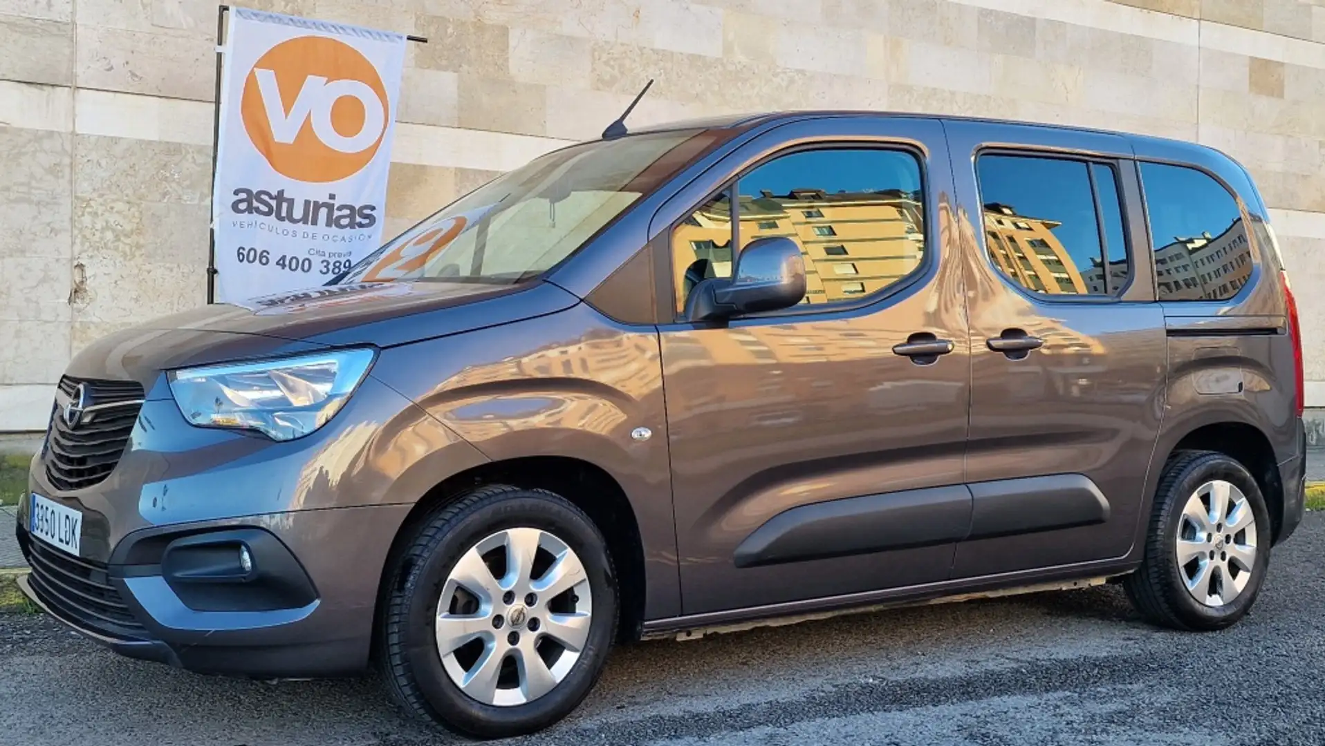 Opel Combo Life 1.5TD S/S Selective L 100 Gris - 1