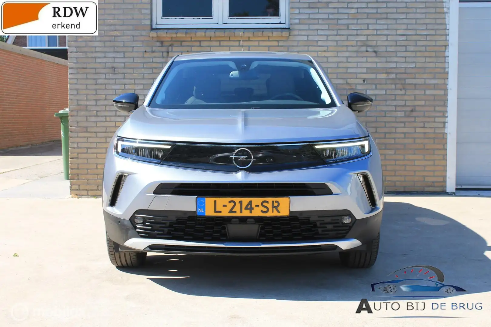 Opel Mokka 1.5 Ultimate Grijs - 2
