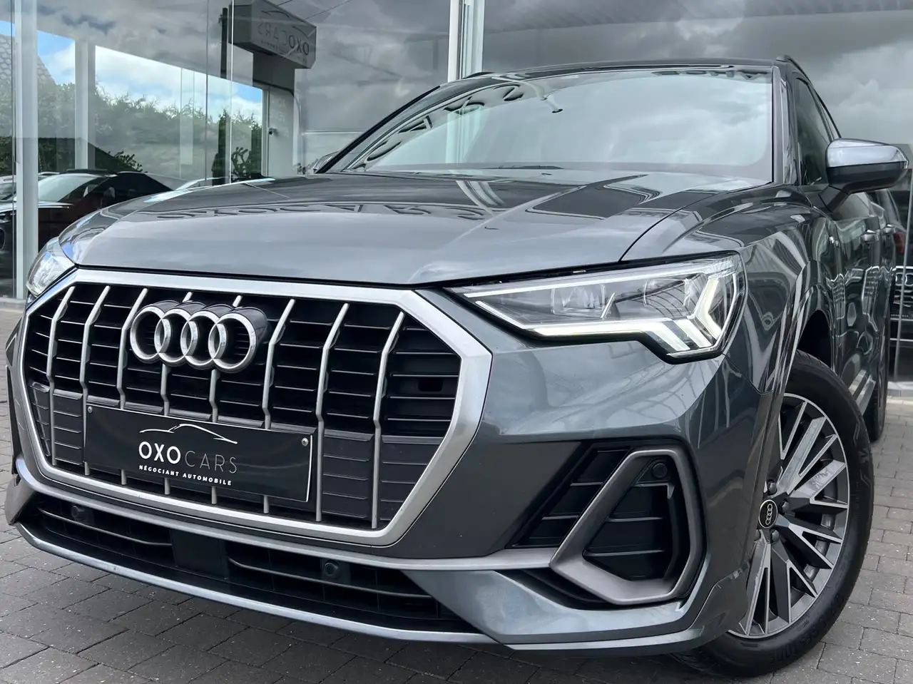 Audi Q3 S-LINE 35 TDI 150CV / LED Matrix / Cuir Sport / Cockpit / Gps