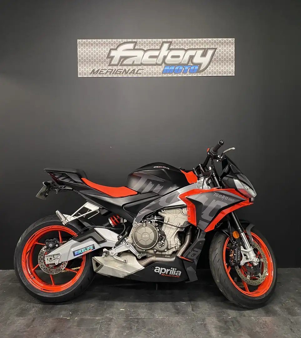 Aprilia Tuono Negru - 1