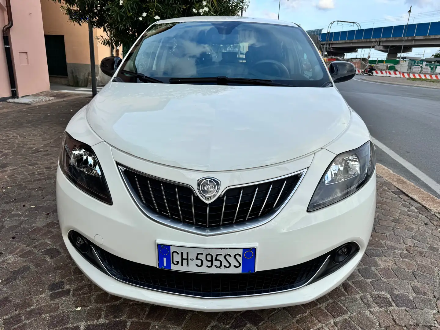 Lancia Ypsilon Ypsilon 1.2 Silver Gpl 69cv prezzo reale Blanco - 2