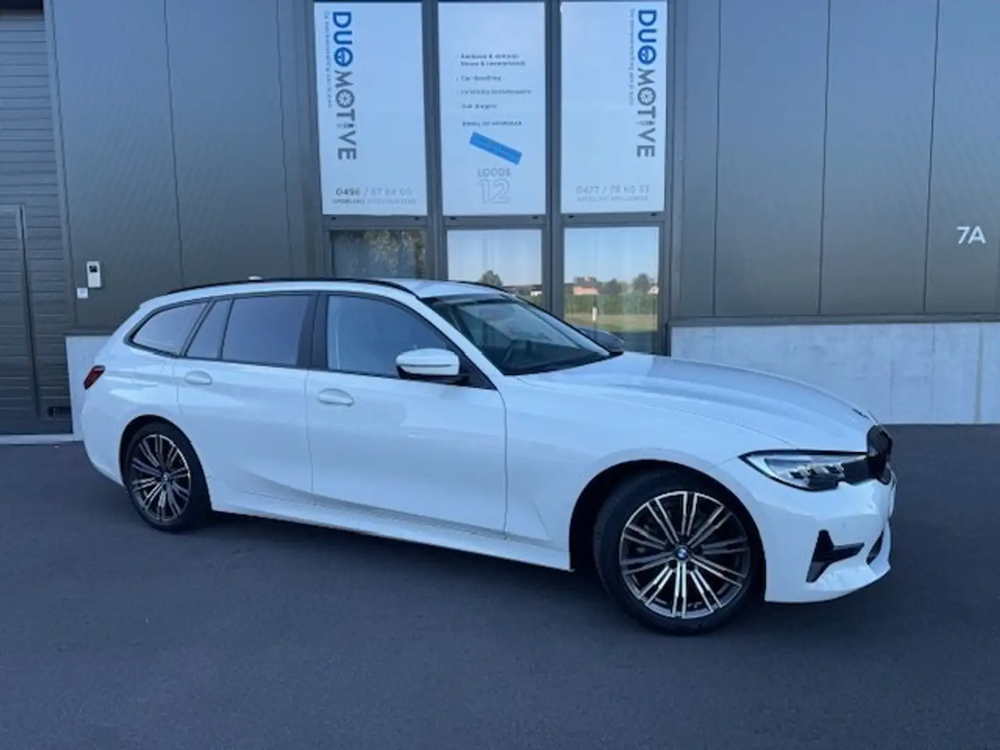 BMW 318 Navi, CarPlay, Cruise,M-velgen,Bluetooth,27250€ - 1