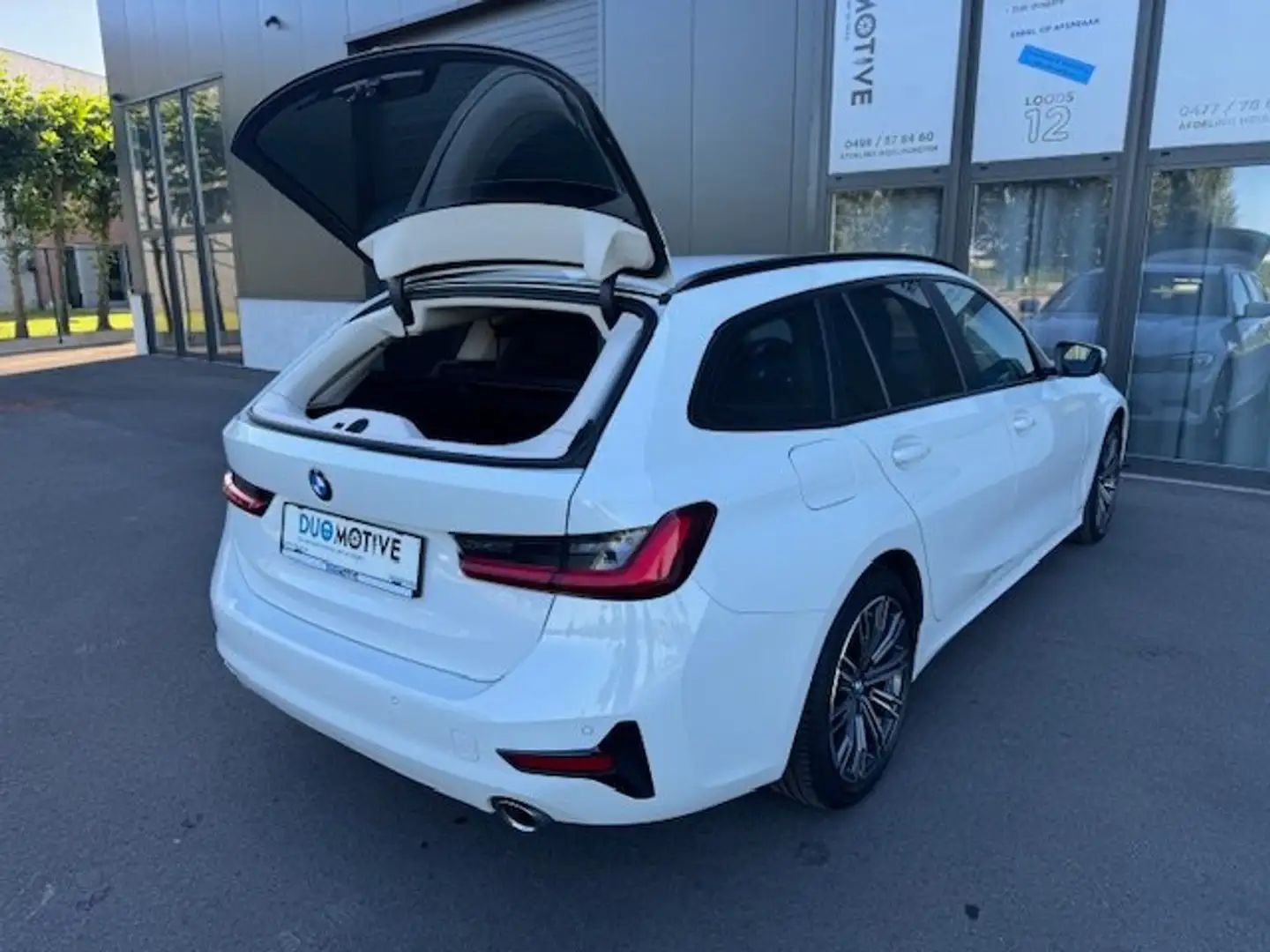 BMW 318 Navi, CarPlay, Cruise,M-velgen,Bluetooth,27250€ - 2