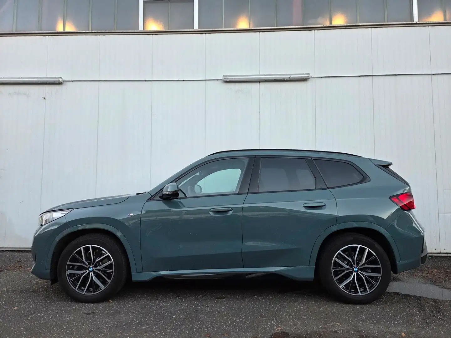 BMW X1 23 i xDrive M Sport/Pano/Head-up/Ahk Grün - 1