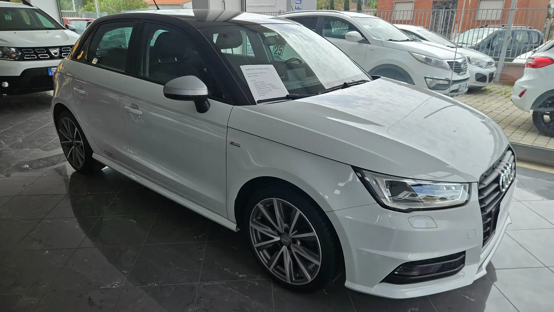 Audi A1 A1 1.0 TFSI 95 CV Ultra Design Wit - 2