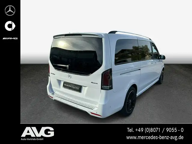 Mercedes-Benz V-Class view 3