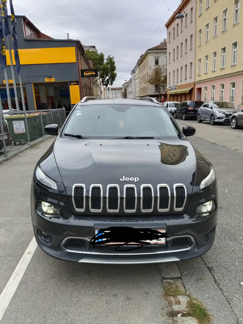 Jeep Cherokee Limited - 1