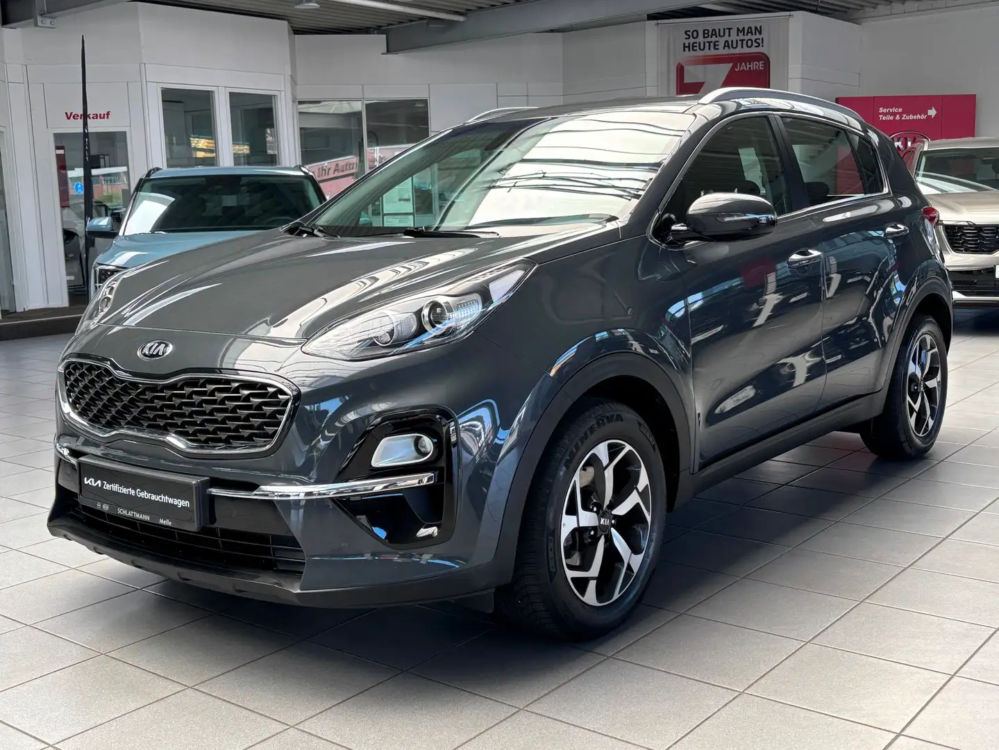 Kia Sportage 1.6 Benzin Automatik "Vision" *Navi*SHZ*LHZ* Grau - 2