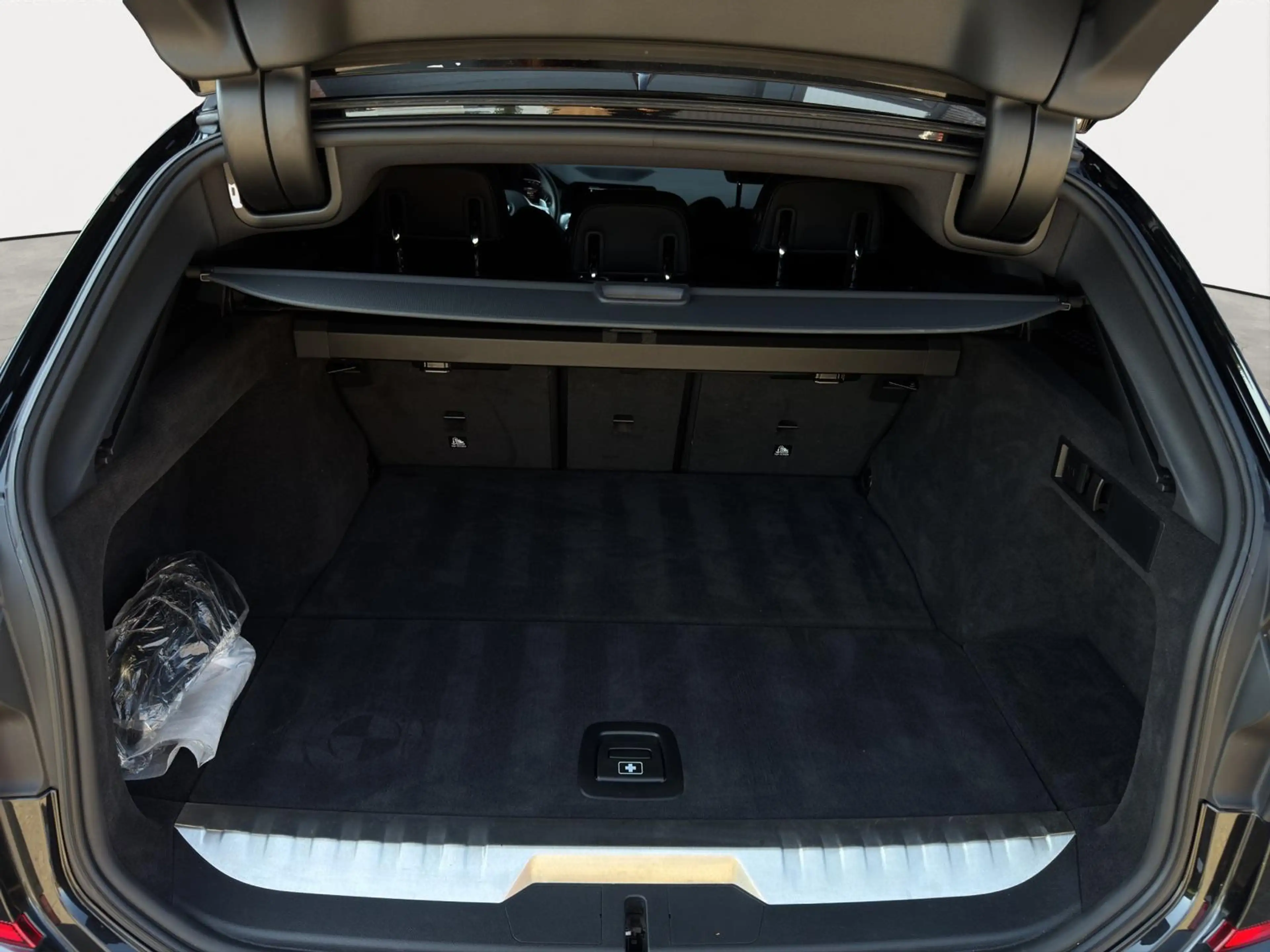 BMW 330 3-serie Touring 330E 292PK M-Sport Shadow Dode-Hoe — photo 12