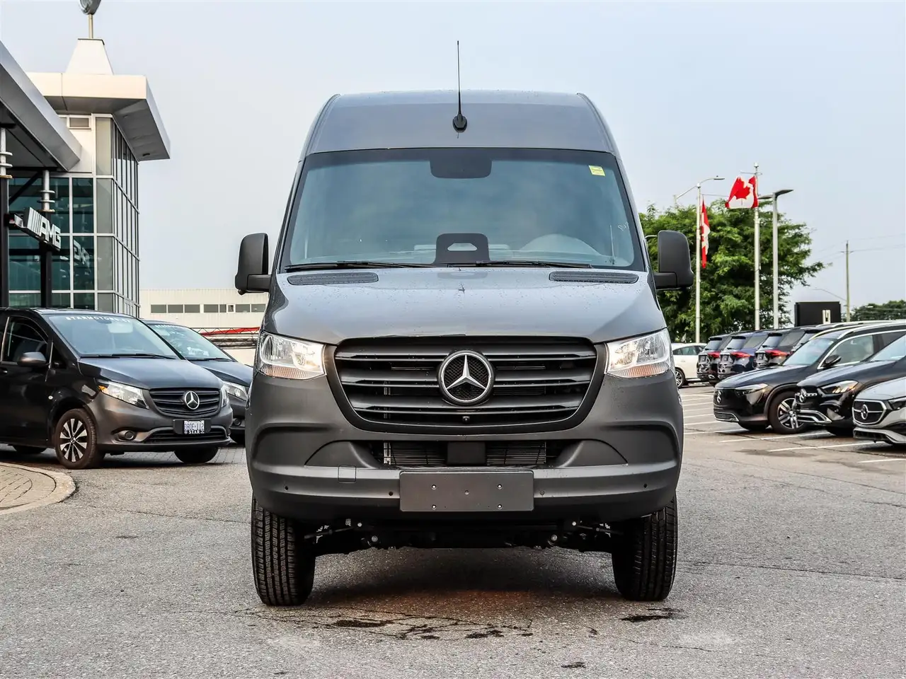 Mercedes-Benz Sprinter photo Mercedes-Benz Sprinter