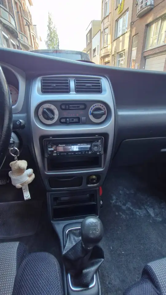 Daihatsu Sirion 1.3i 12v SX, foto 11