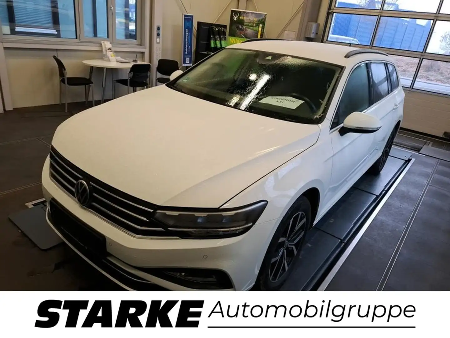 Volkswagen Passat Variant 2.0 TDI DSG Business Weiß - 1