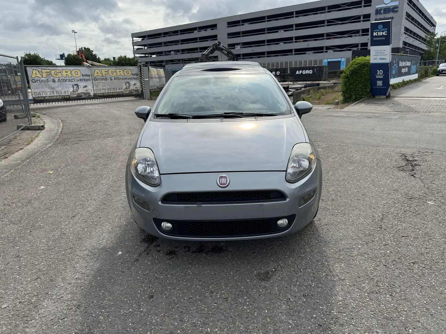 Fiat Punto 1.2i Pop Gris - 1