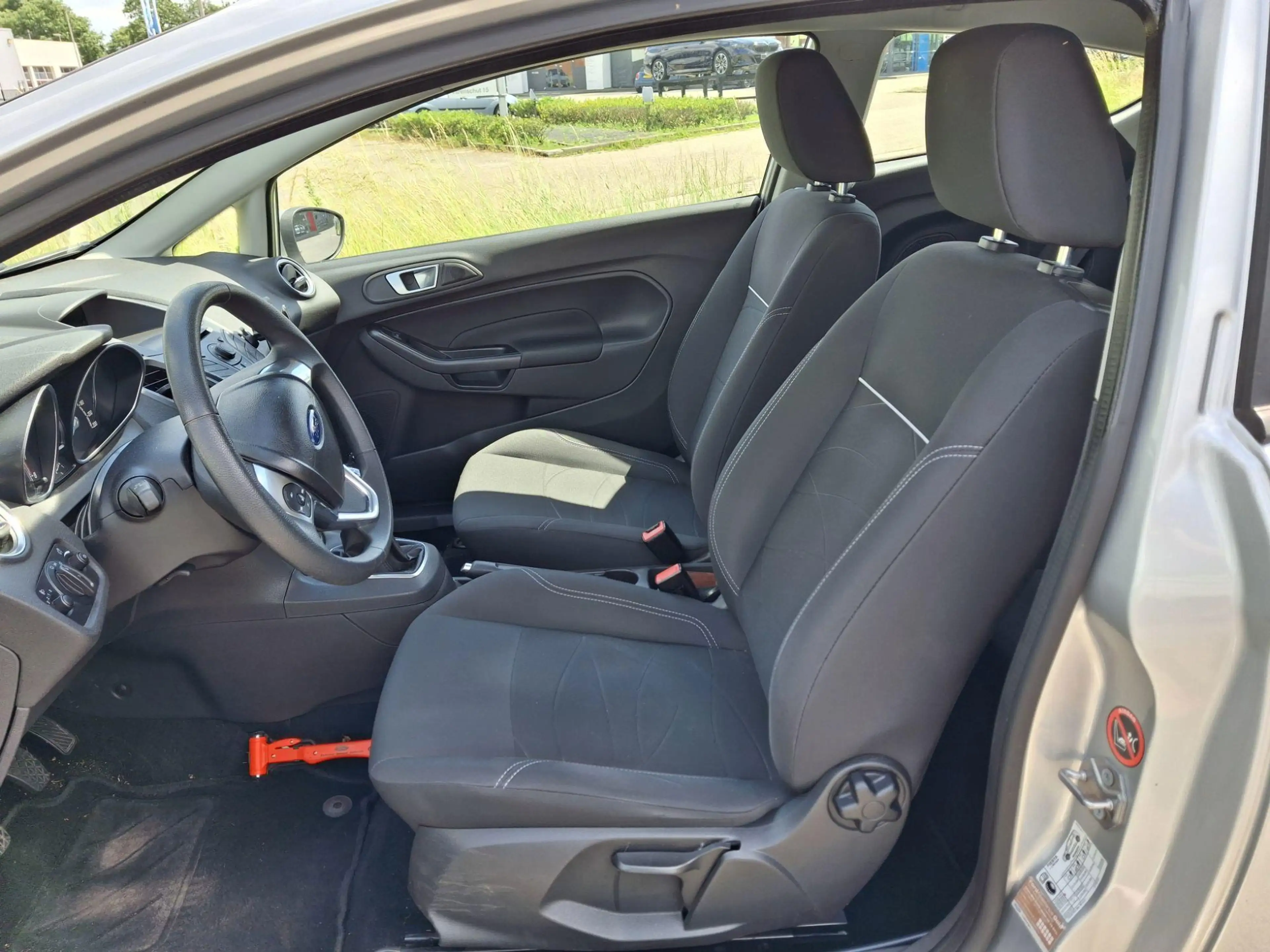 Ford Fiesta 1.0 Style | Airco | AUX | Volledig Dealer Onderhou — photo 4