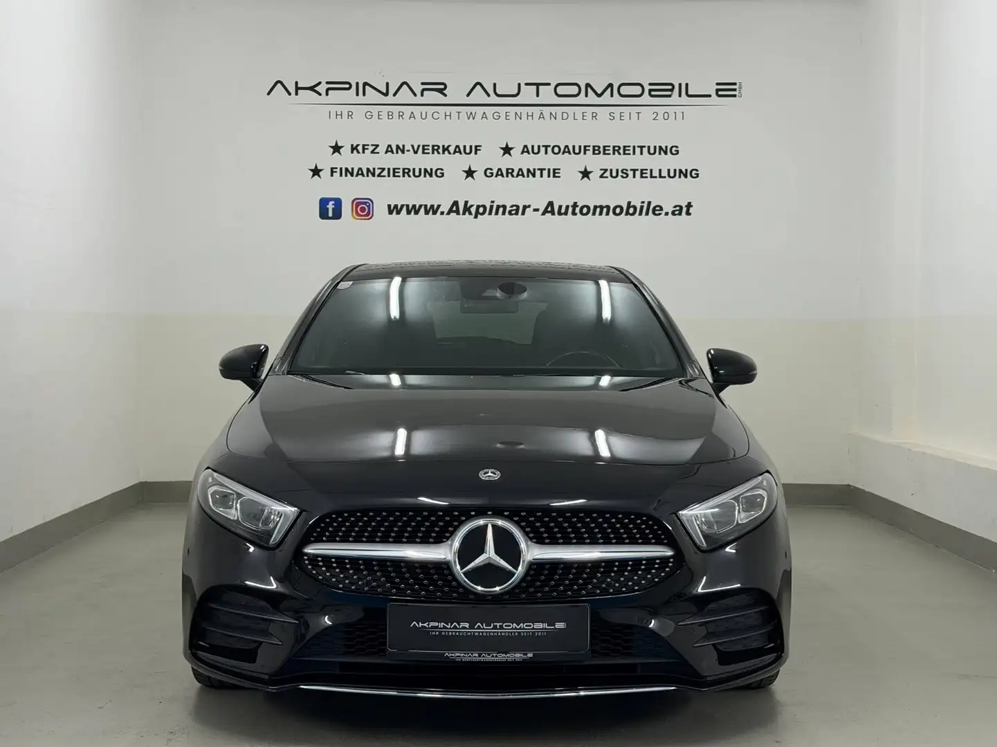 Mercedes-Benz A 220 d AMG Line ACC - NAVI - AHK Schwarz - 2