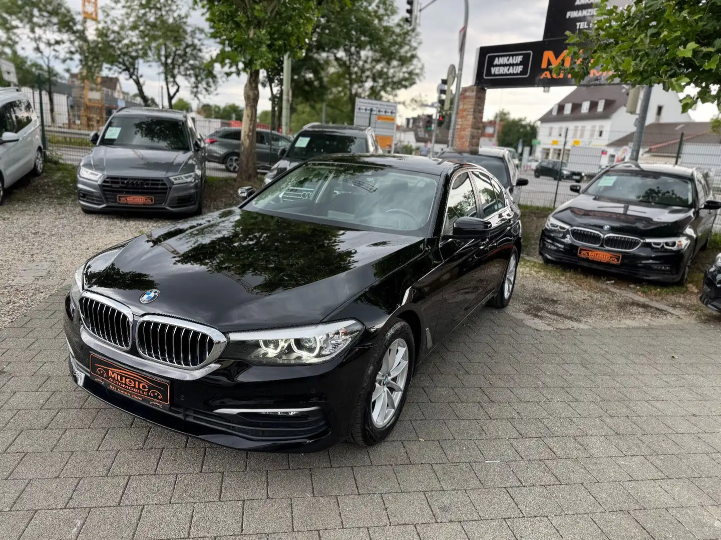 BMW 520 Baureihe 5 Lim. 520 d Schwarz - 1