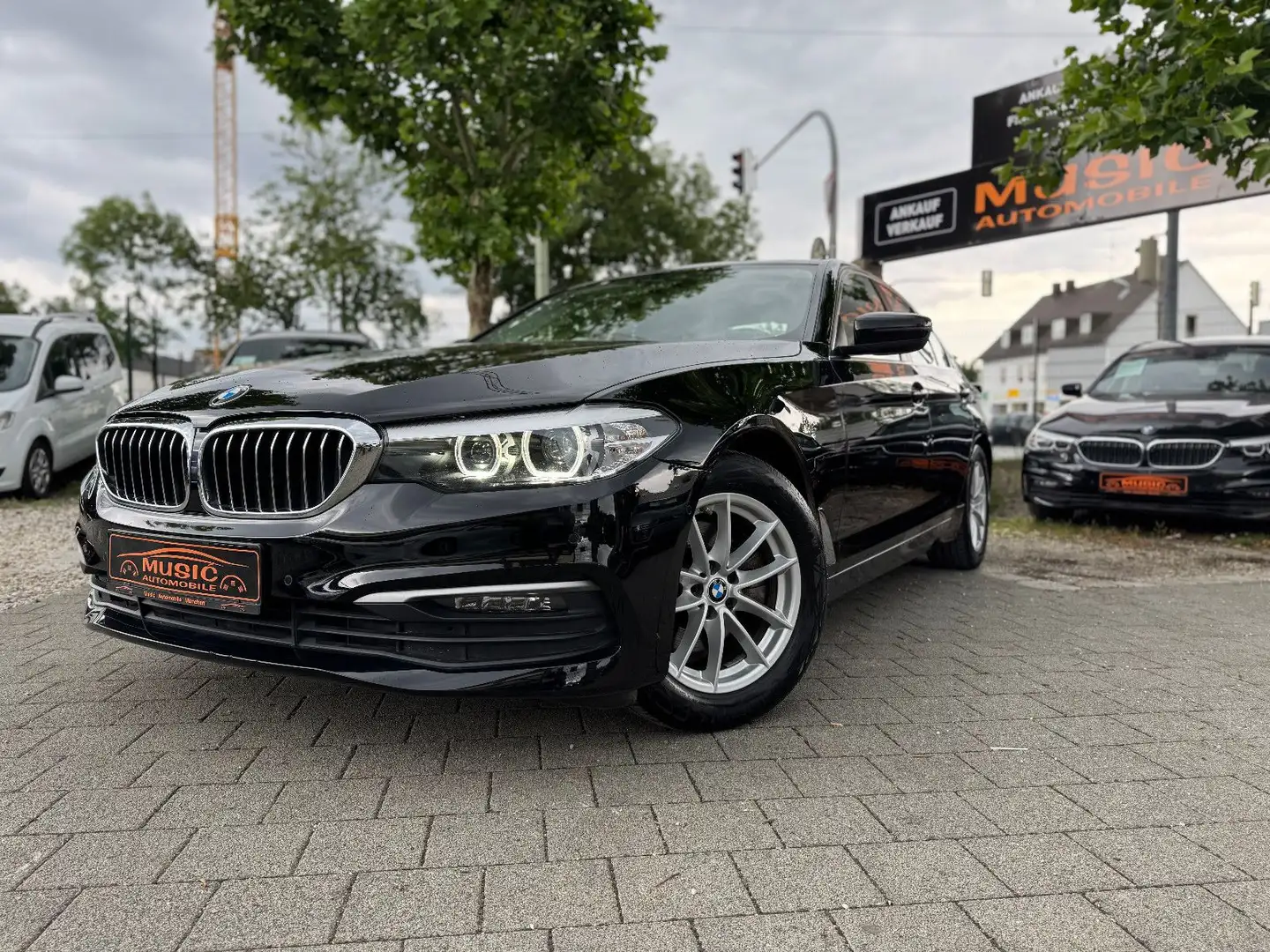 BMW 520 Baureihe 5 Lim. 520 d Schwarz - 2