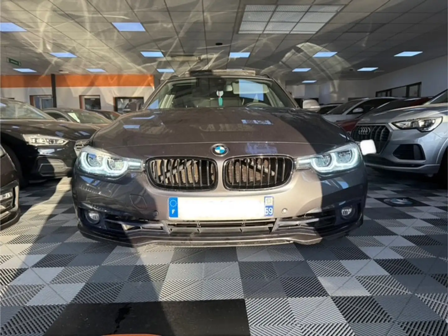 BMW Sport Gris - 1