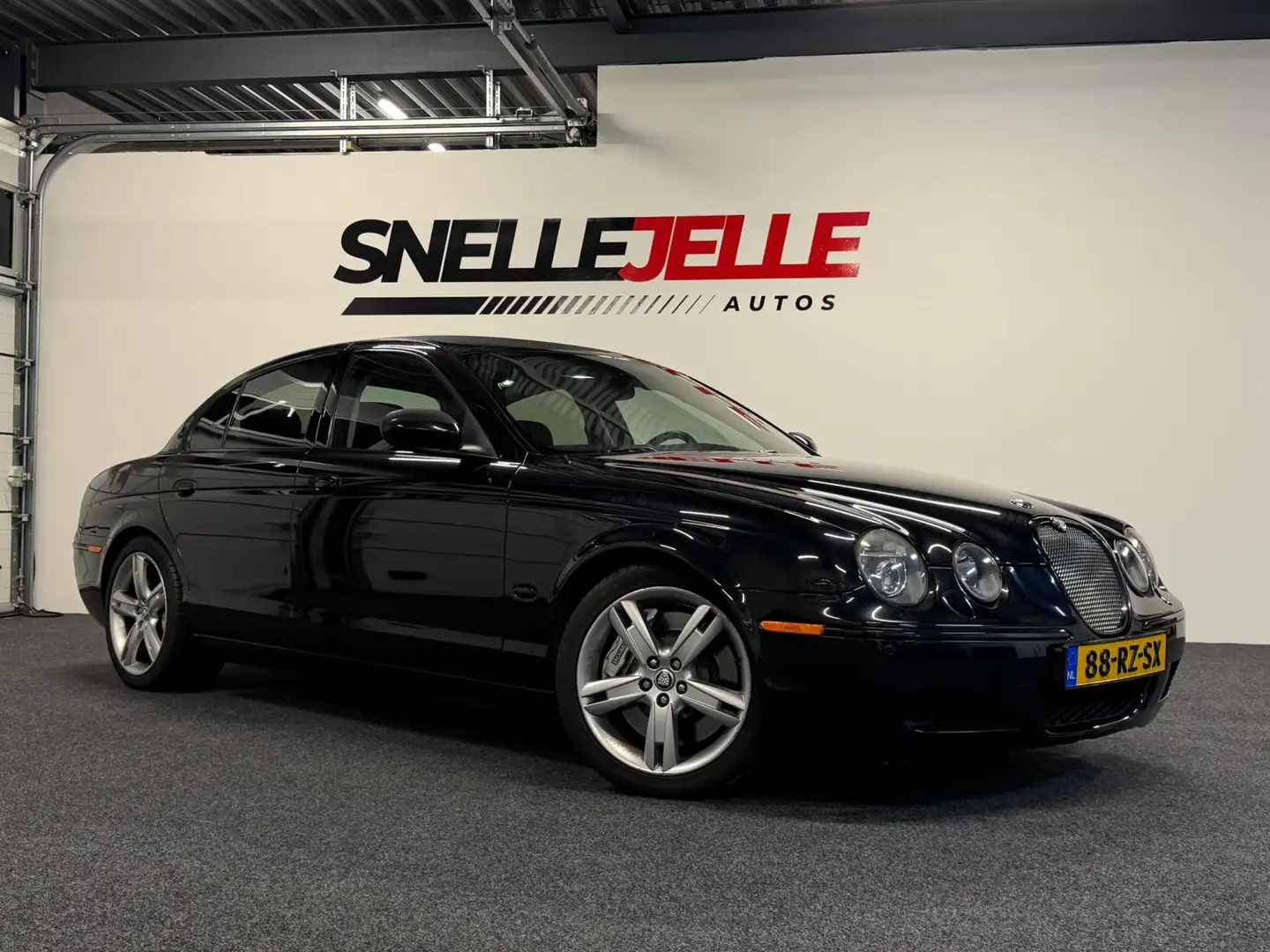 Jaguar S-Type 4.2 V8 R S/C|405 PK!|goed onderhouden|Alpine audio Noir - 1