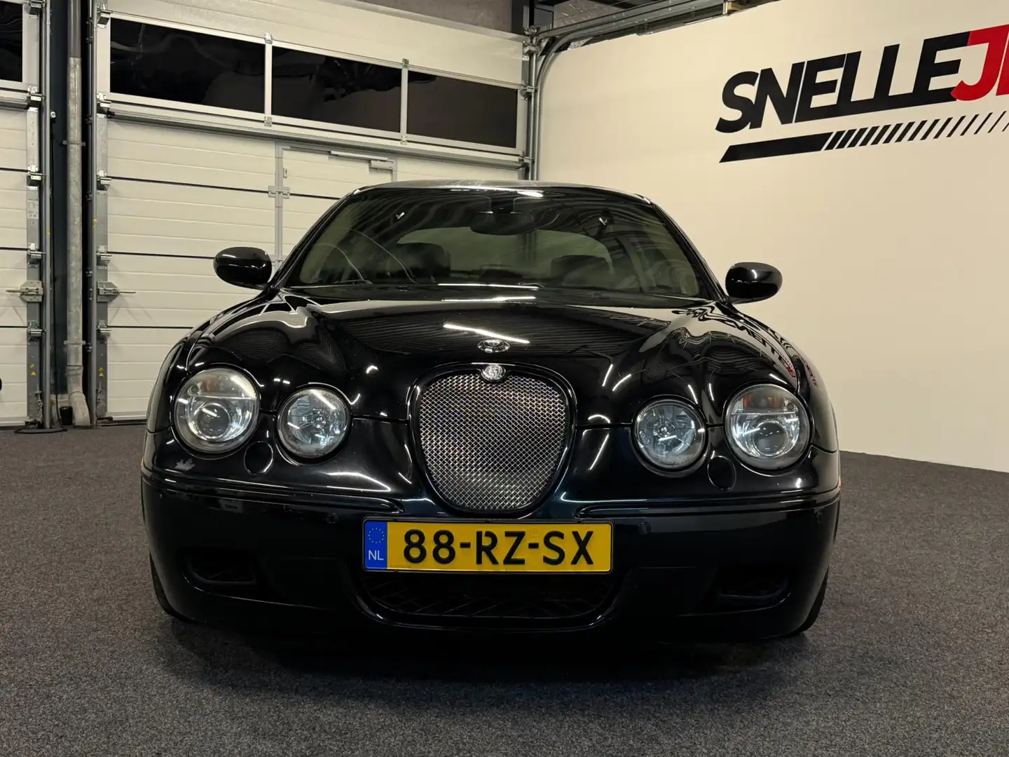 Jaguar S-Type 4.2 V8 R S/C|405 PK!|goed onderhouden|Alpine audio Noir - 2