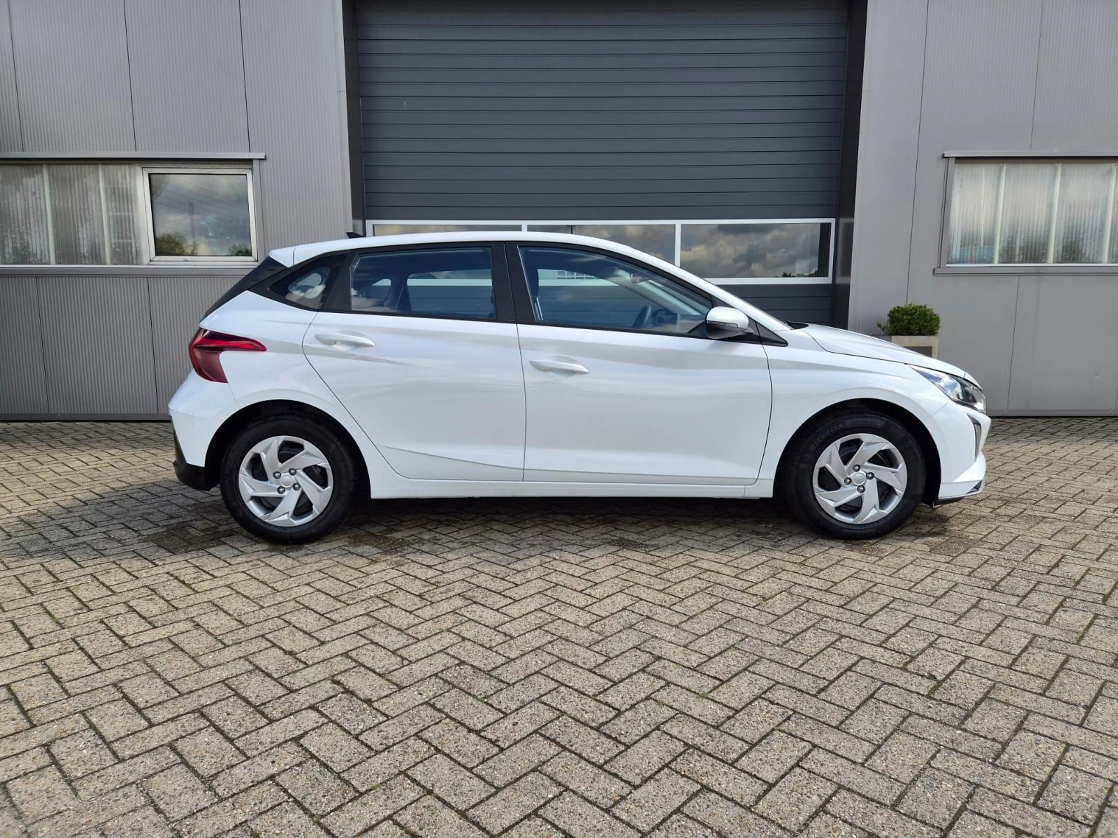 Hyundai i20 1.0 T-GDI 90PS 5-türig Sitzheizung Lenkradheizu... — photo 6