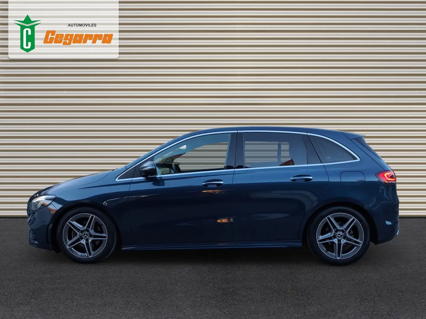Mercedes-Benz B 200 200d Bleu - 2