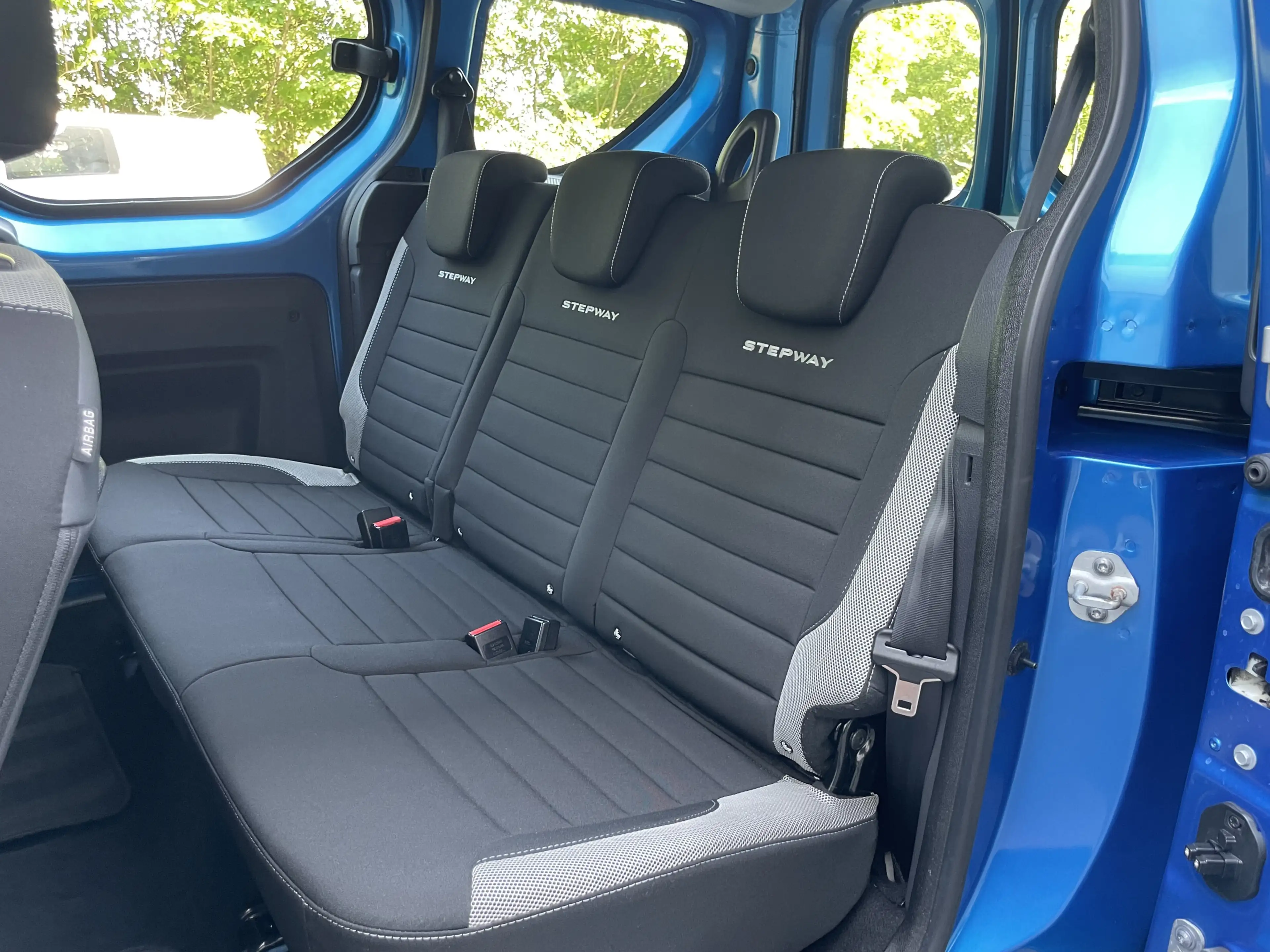 Dacia Dokker Stepway Rü-Kamera Sitzheizung AHK Navi — photo 14