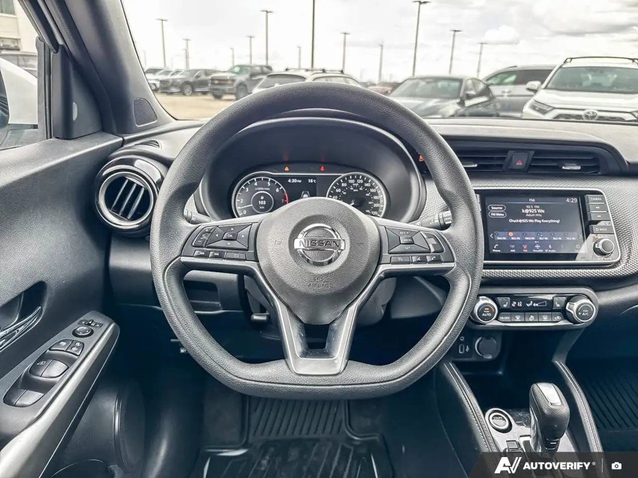 Nissan Kicks снимка Nissan Kicks