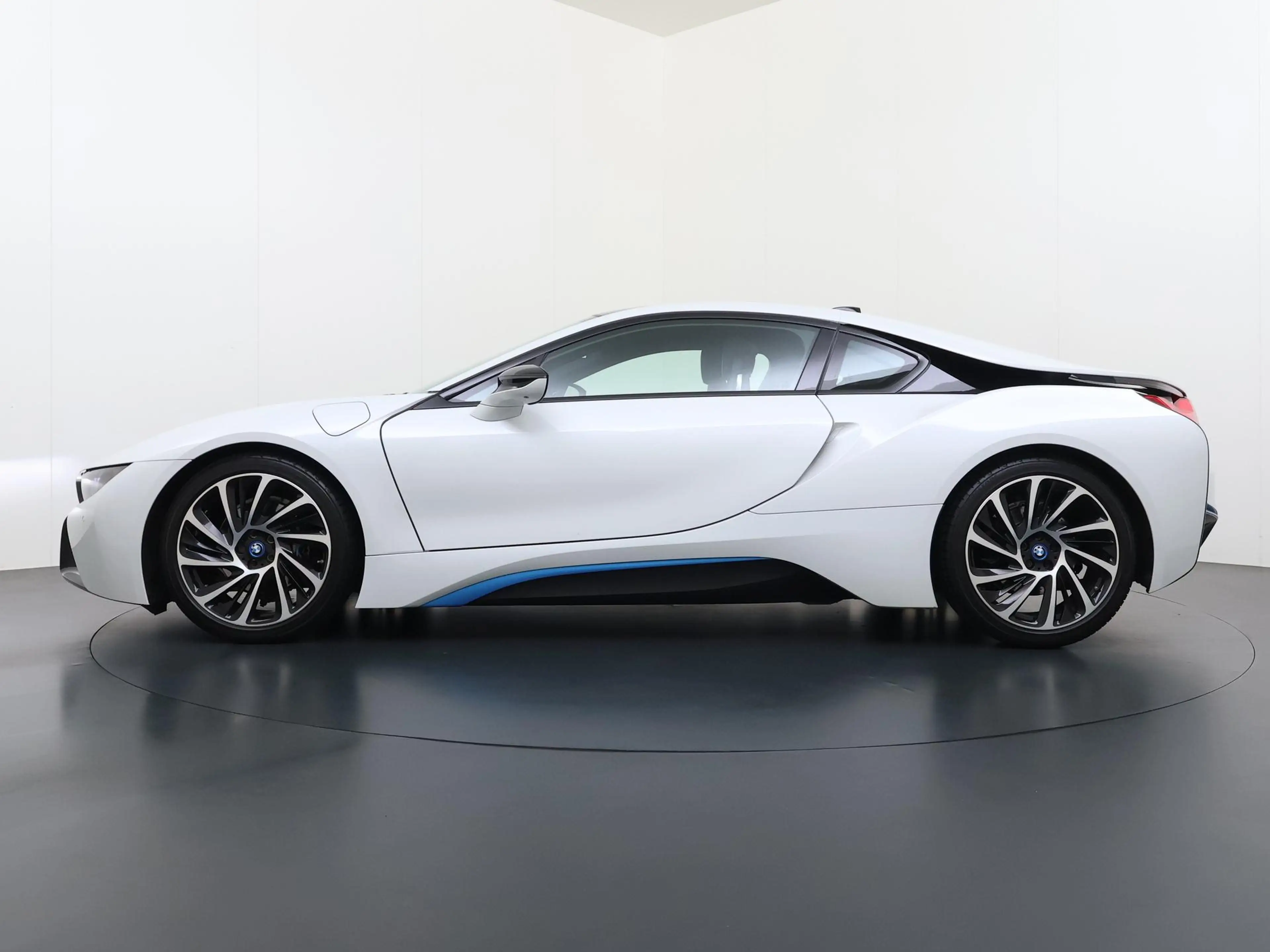 BMW i8 1.5 PROGRESSIVE PACK| HARMAN KARDON| HEAD UP DISPL — photo 5